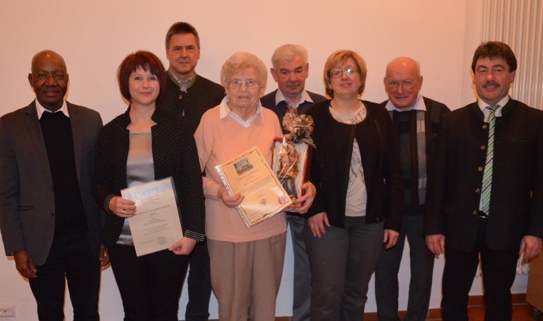 Gruppenfoto bei der Ehrung der Ehrenamtlichen