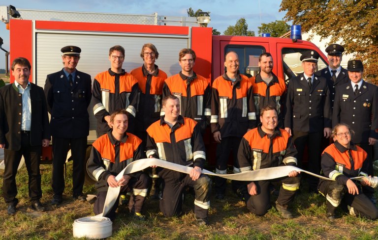 Gruppenfoto nach der Prüfung für das Leistugsabzeichen