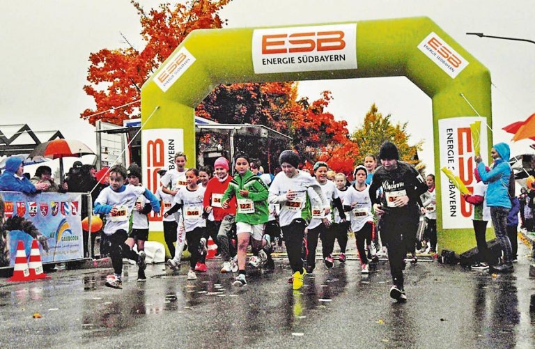 Kinder beim Start zum ersten ILE-Gäubodenlauf 2017