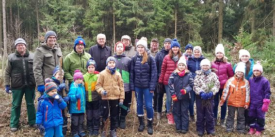 Gruppenfoto im Wald