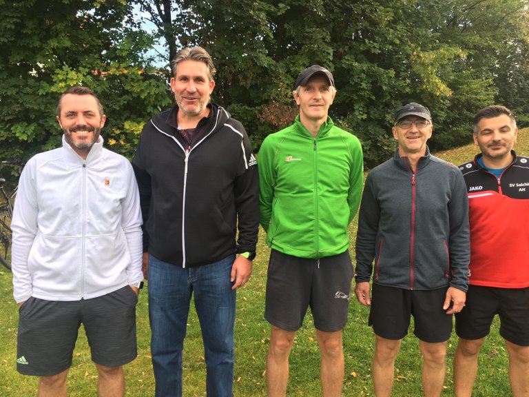 Gruppenfoto mit der neuen Vorstandschaft der Tennisabteilung